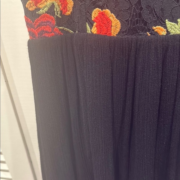 Altr’d State lace embroidered dress - Picture 4 of 8